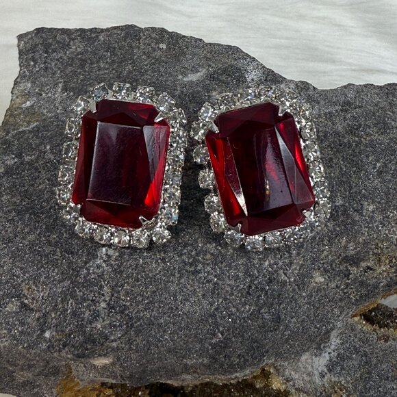 Vintage Red & Clear Glass Prong Set Rhinestone Pierced Earrings - Picture 1 of 7